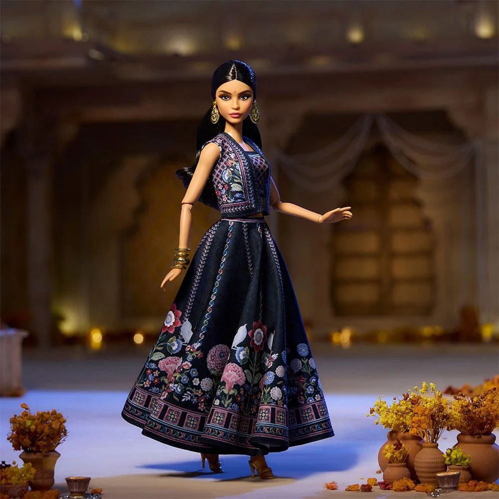 Barbie Signature Diwali Barbie Doll by Anita Dongre - Image 2