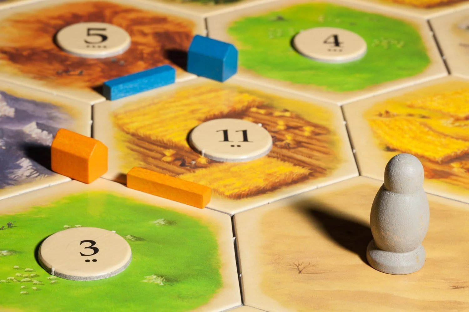Catan Trade Build Settle Board Game 5th Edition - Image 10