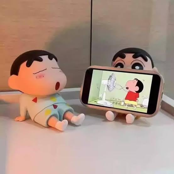Cute Shinchan Anime Figure in Sitting Pose, Phone Holder, Cartoon Toy, PVC Action Figure, Best Gift for Shinchan Fans - Image 3