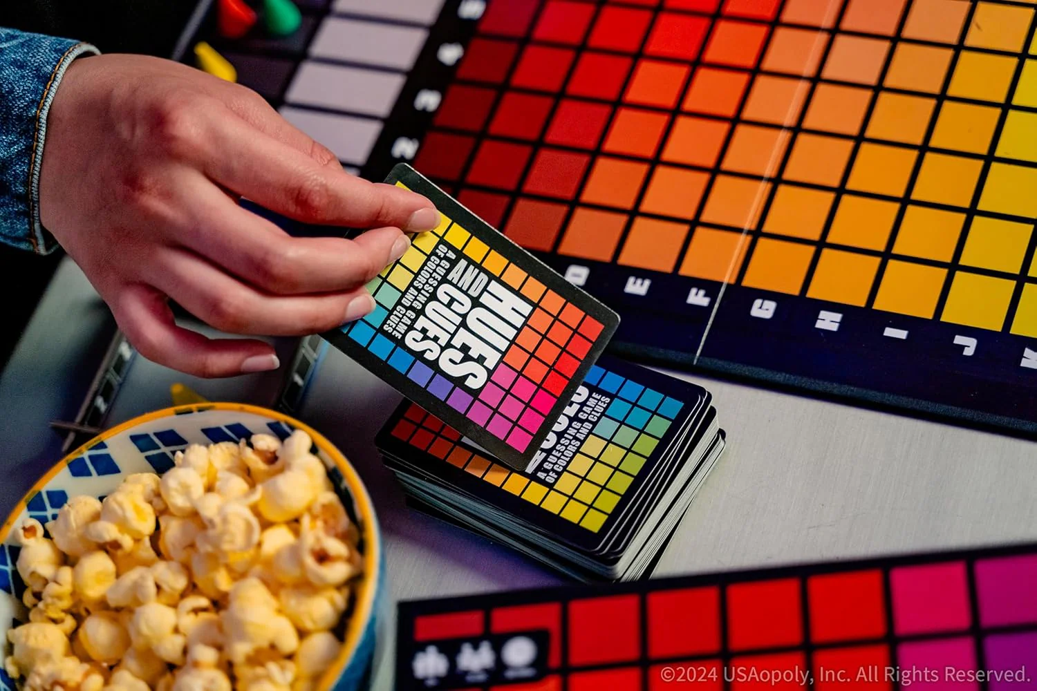 Hues and Cue - Vibrant Color Guessing Board Game for 3-10 Players Ages 8+ Connect Clues and Guess from 480 Color Squares - Image 5