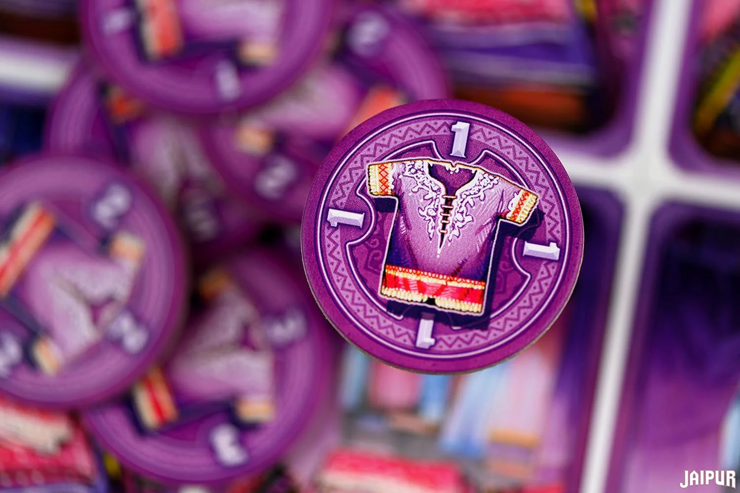 Jaipur Board Game Fast-Paced Duel of Merchants! Strategic Trading and Market Gameplay - Image 10