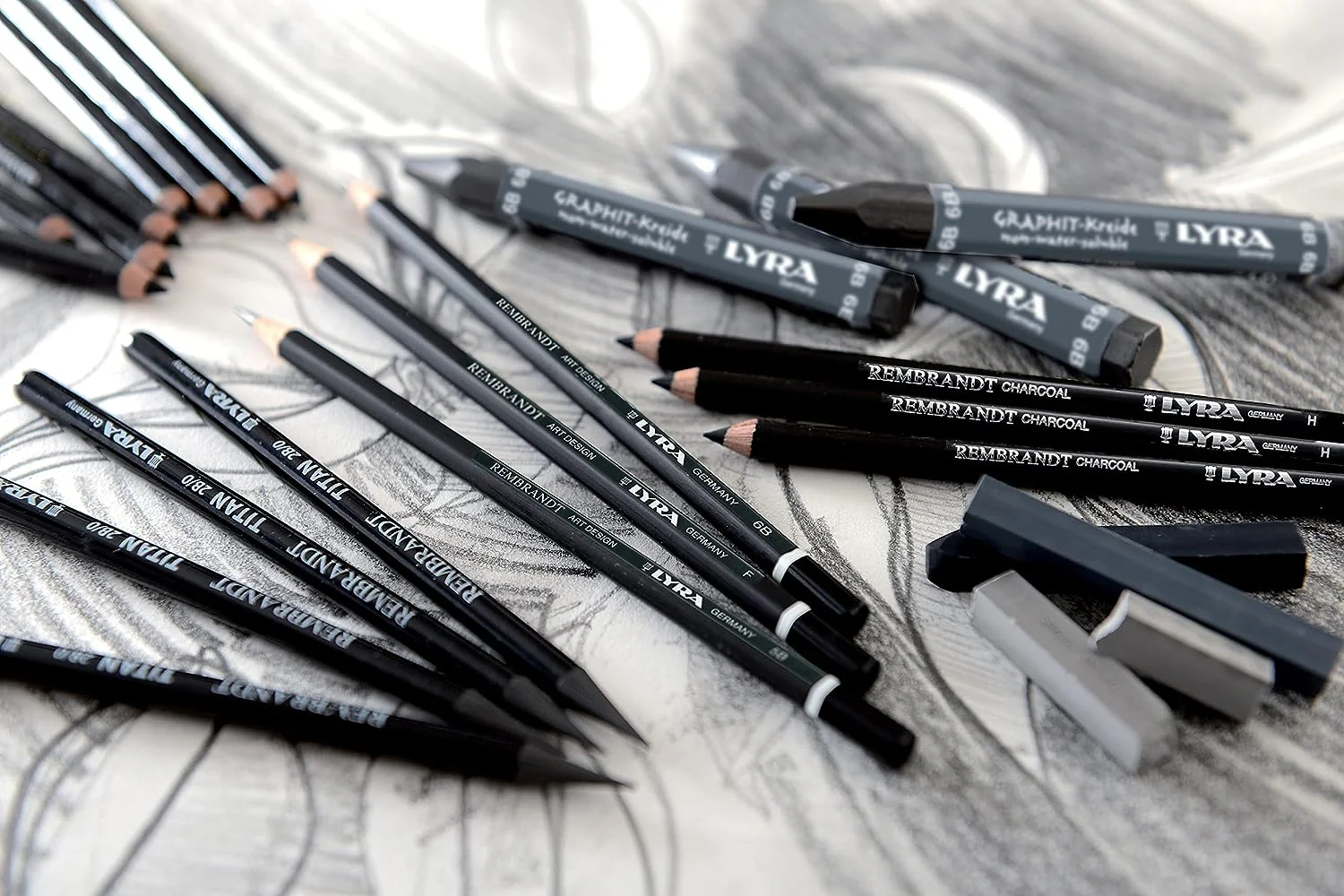 Lyra Art Design Sketching Pencil Set of 12 - 4H, 3H, 2H, H, F, HB, B, 2B, 3B, 4B, 5B, 6B - Image 5