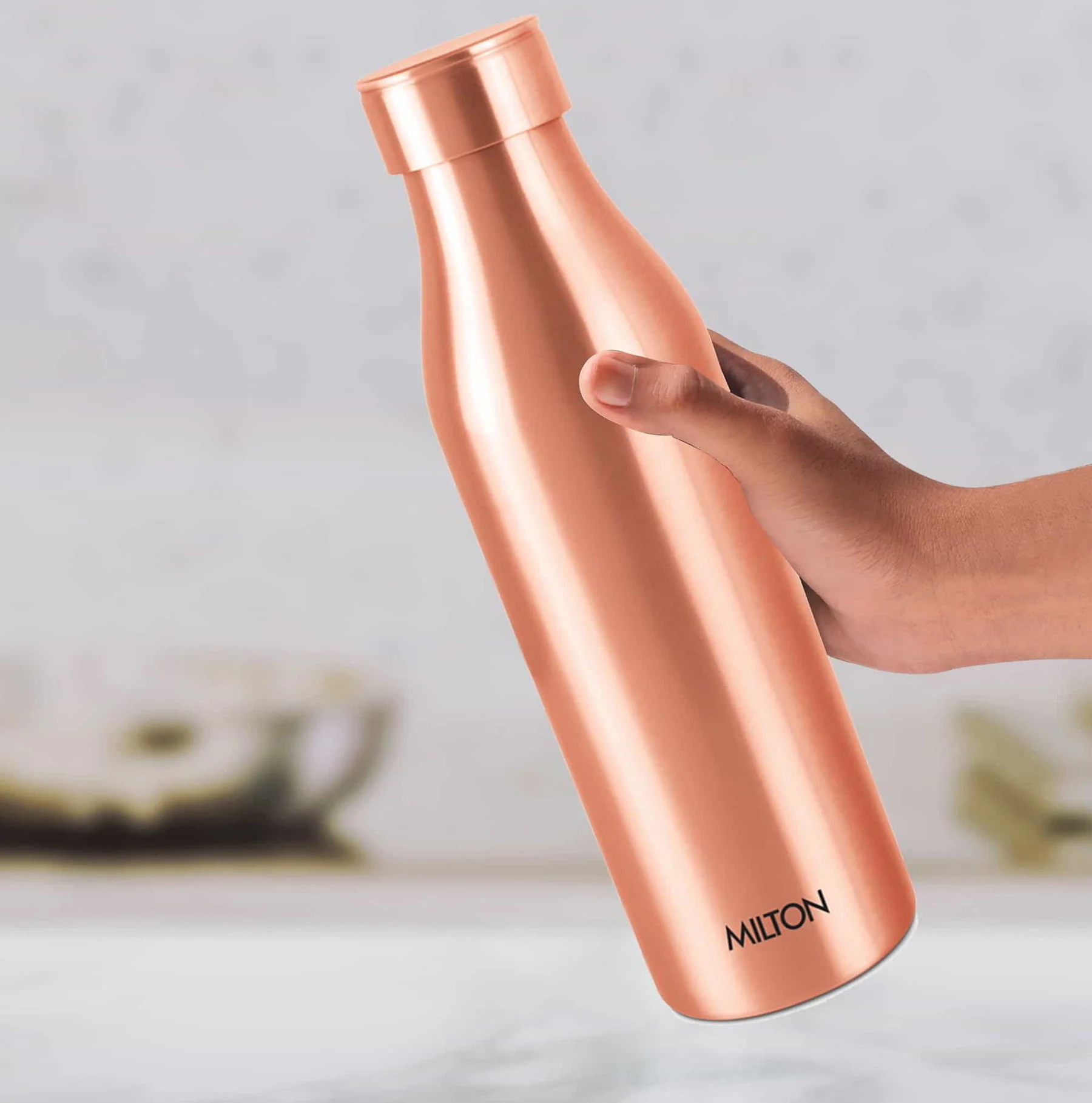 Milton Copper Charge 1000 Water Bottle, 930 ml, 1 Piece, Copper | 100% Leak Proof | Office Bottle | Gym Bottle | Yoga Bottle | Home | Kitchen | Hiking | Treking Bottle | Travel Bottle - Image 7