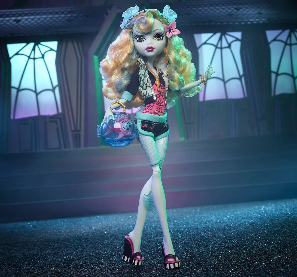 Monster High Lagoona Blue Reproduction Doll With Doll Stand & Accessories HGC32 - Image 7