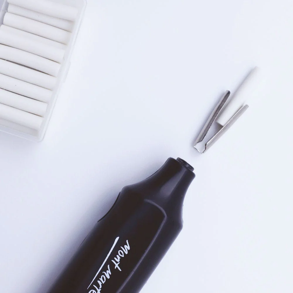 Mont Marte Electric Eraser Signature Includes 30 Eraser Refills - Image 3