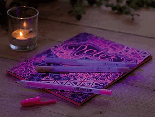 Sakura GellyRoll Moonlight Pens Set of 12 Colors - Image 4
