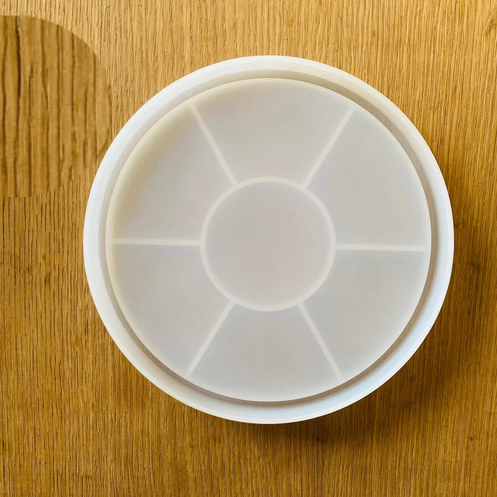 Silicone Mould 8 Inch Round Tray With Boundary - Image 2