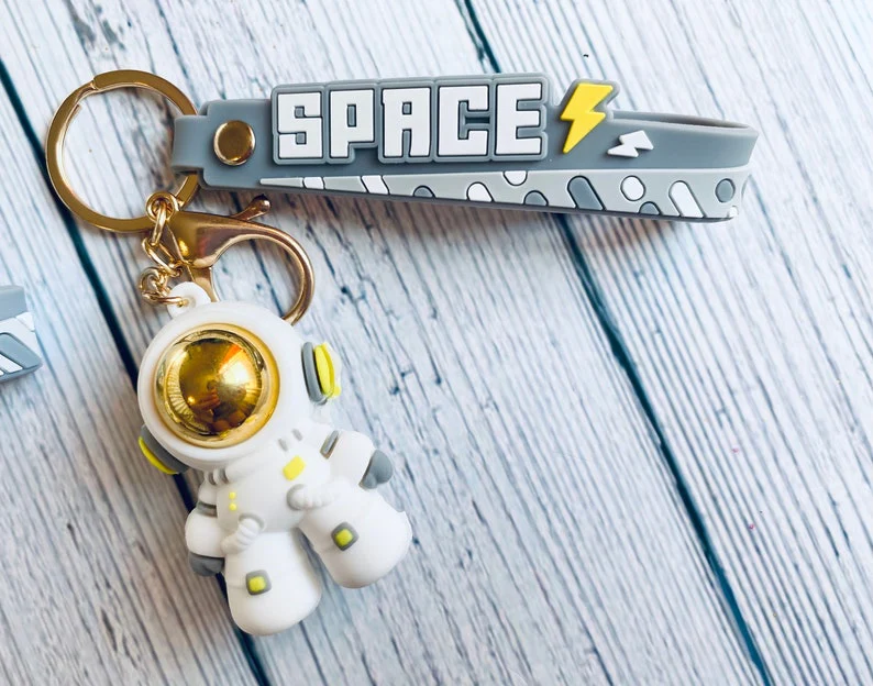Space Astronaut Cartoon 3D Silicone High -Quality PVC Material Keychain - Image 4