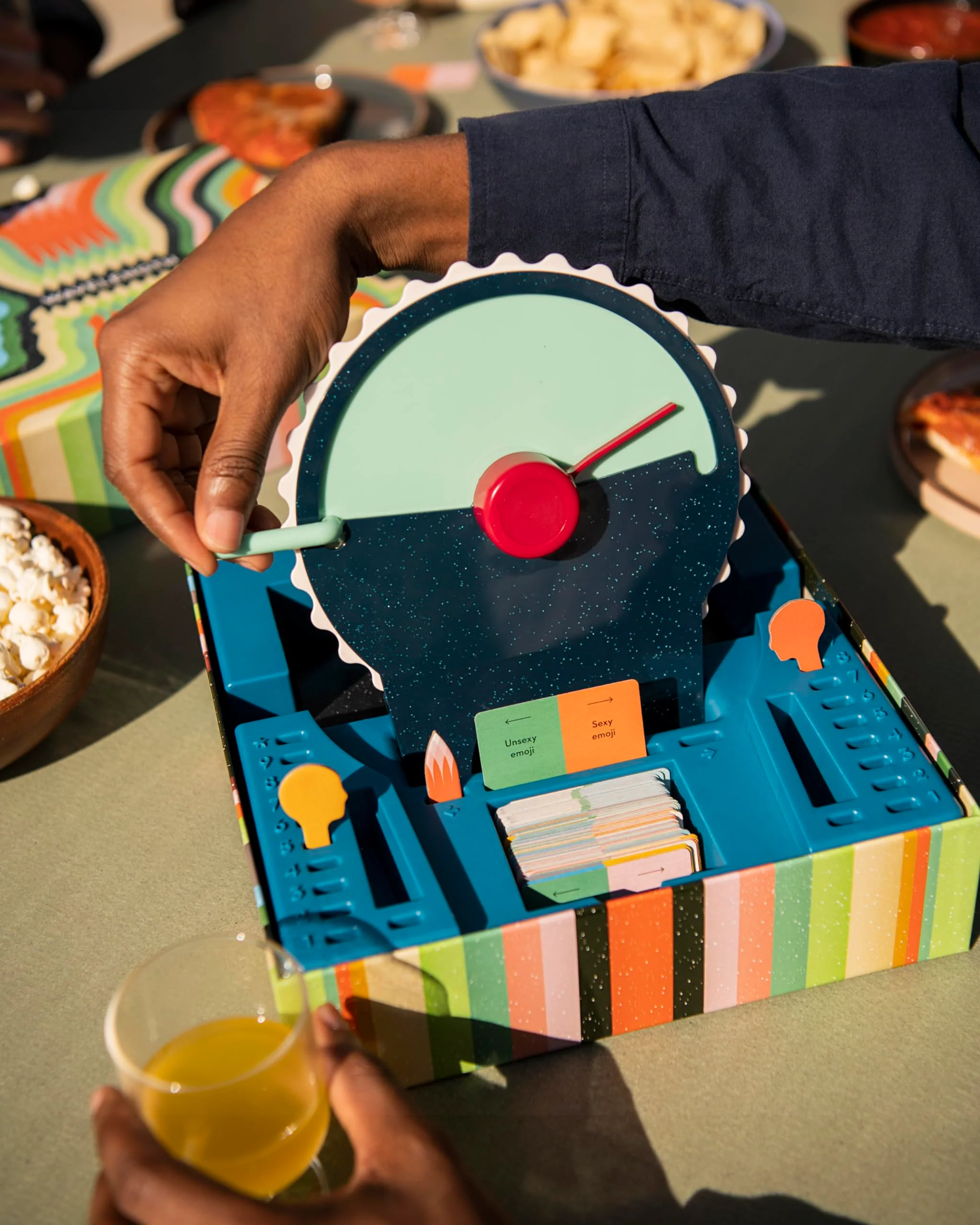 Wavelength Telepathic Party Board Game - Image 6